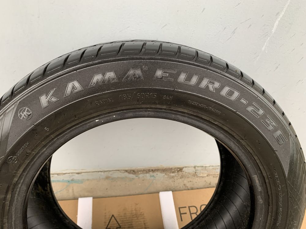 Продам пару шин КАМА EURO 236 размер 185/60 r15