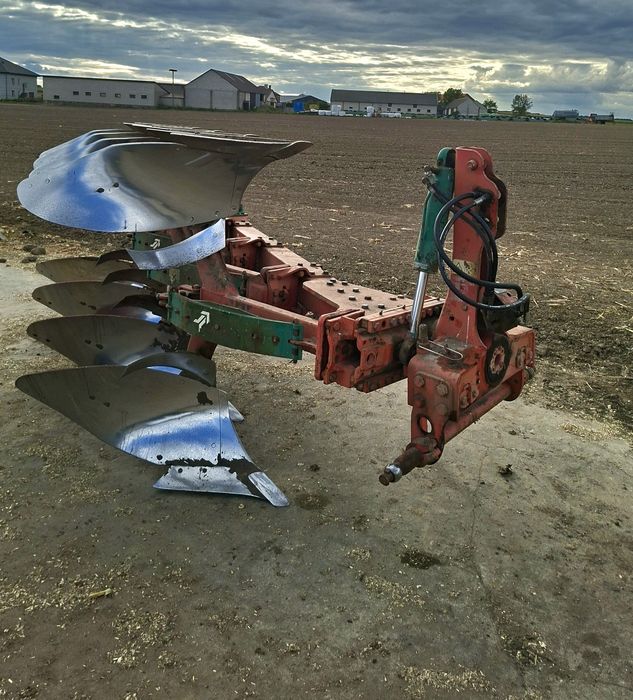 Pług Kverneland EM 85 4 skibowy obrotowy  Pottinger kuhn