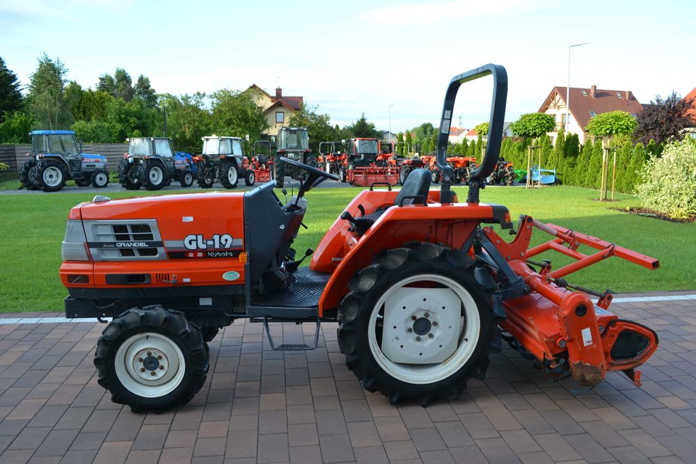 Traktorek japoński mini traktor Kubota W Yanmar japonski