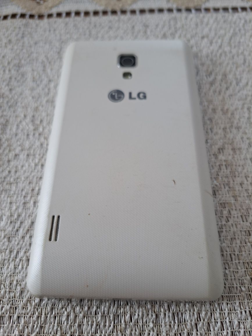 Telefon komórkowy sony imperia ST 21