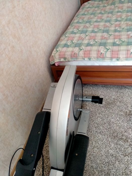 Продаю велотренажер, и полупрофессиональный орбитрек