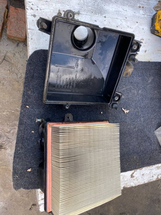 Корпус повітряного фільтра Ваз інжектор цілий