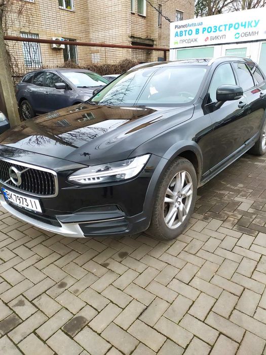 Volvo V90CC d5 235