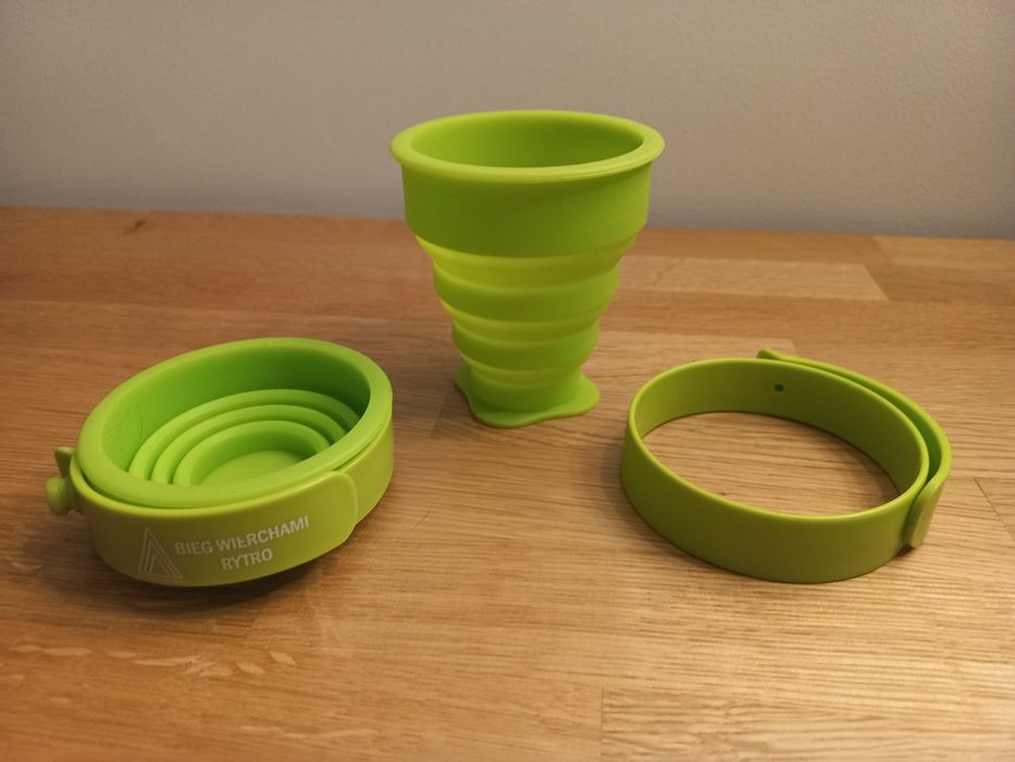 Składane kubki silikonowe