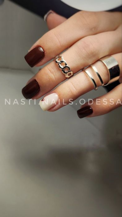 Маникюр р-н Таирова (Киевский рынок)