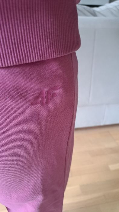 Dres dziewczęcy 4f 134