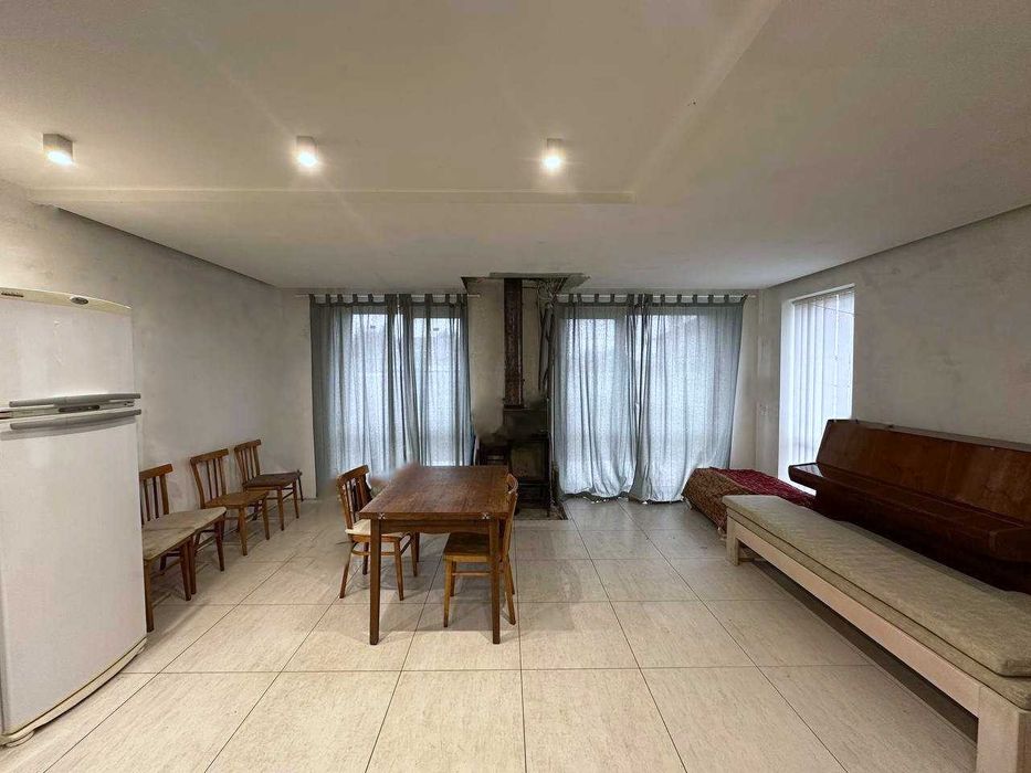 Продаж таунхаусу з ремонтом 200м2 3 кімнати