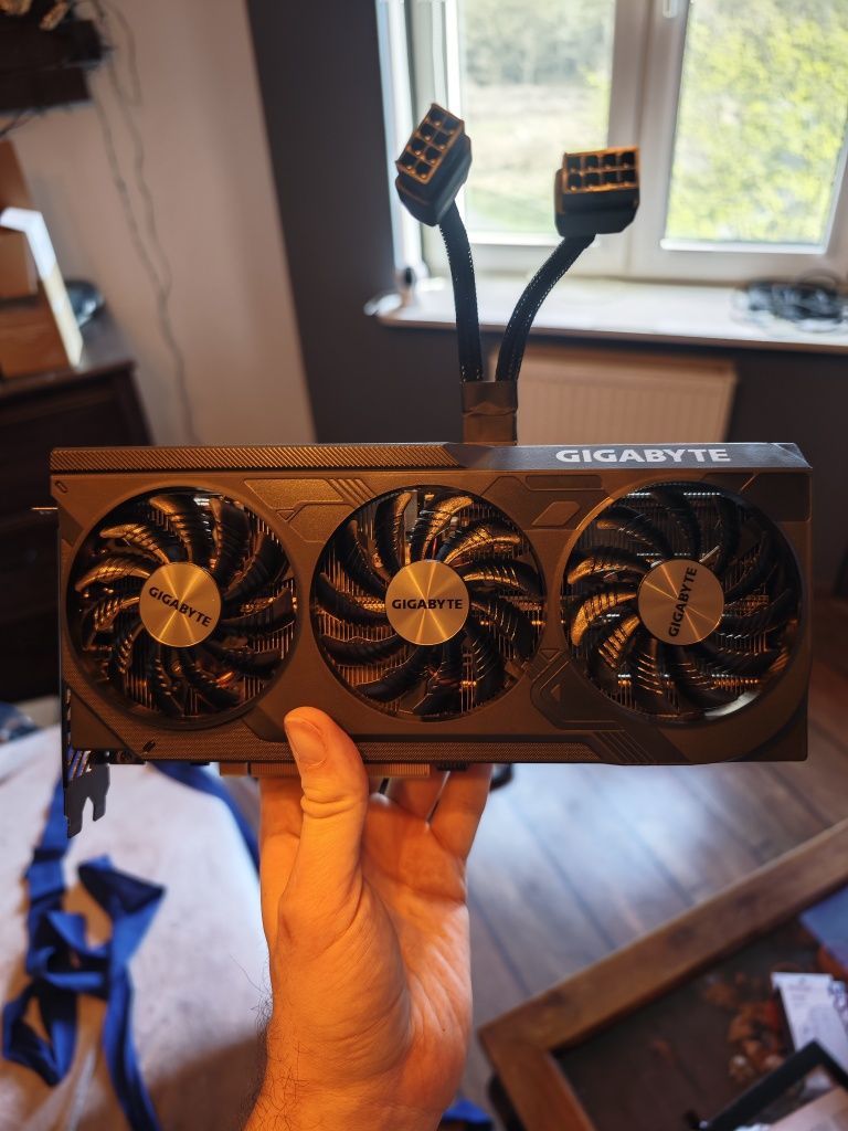 Gigabyte RTX 4070 super windforce OC. Świetny stan.