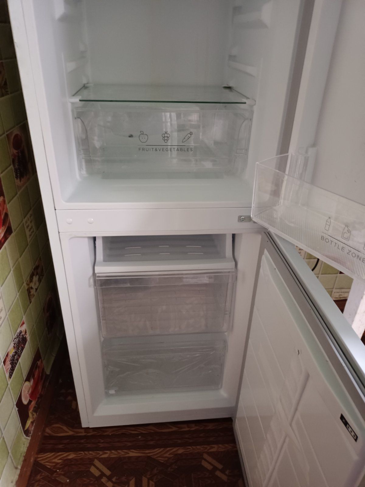 Продам холодильник Vivax в гарному стані