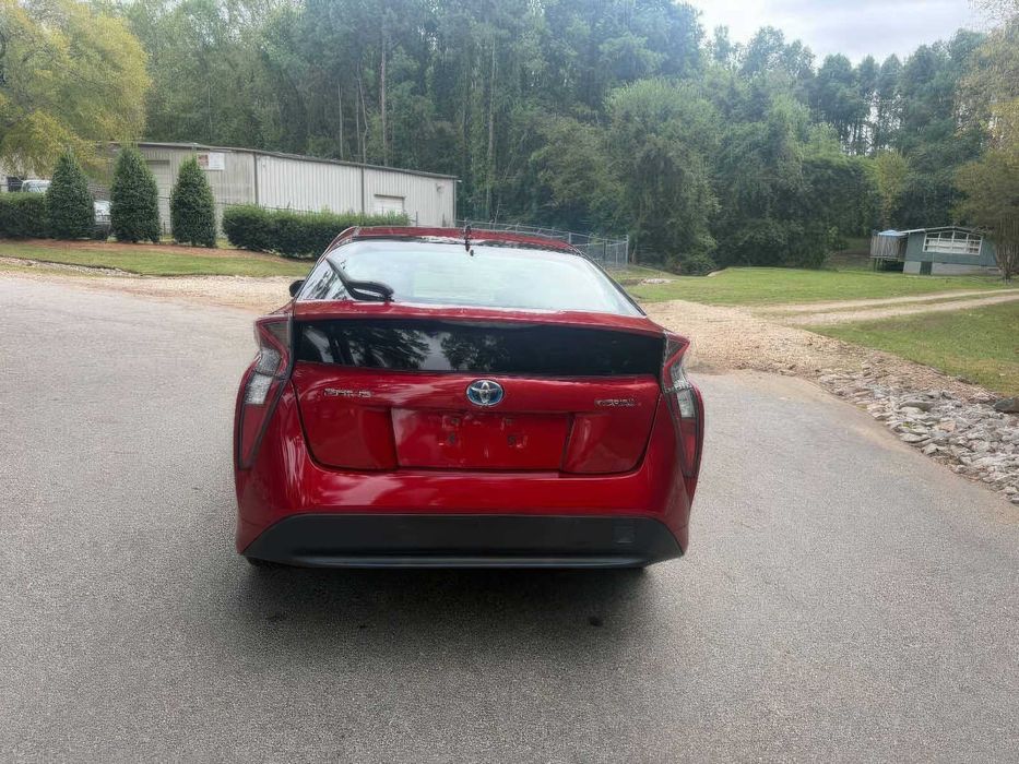 Toyota Prius Three      2016