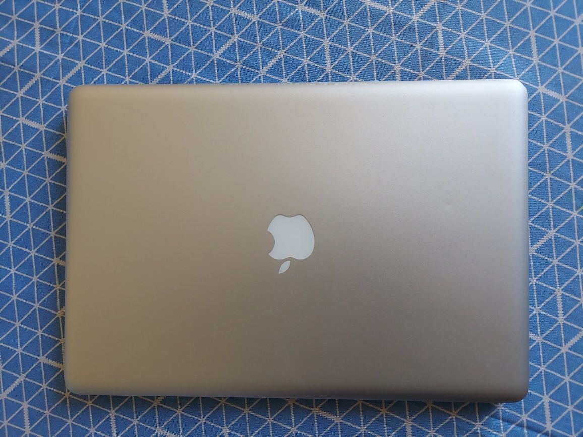 Apple Macbook Pro 15" SSD i7 Quad Core Обмін