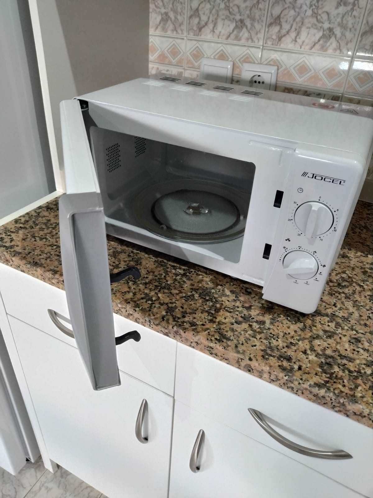 Microondas Jocel