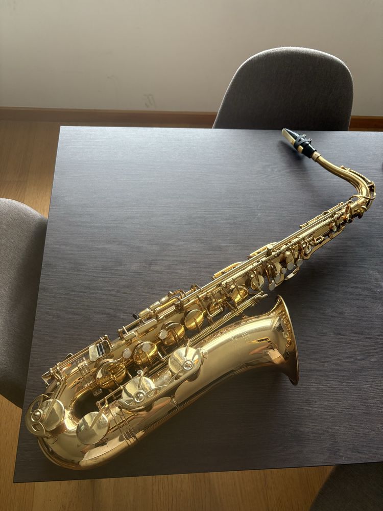 Jupiter saxofone tenor sts-787