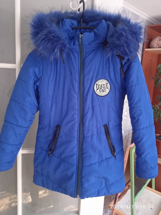 Курточка на девочку зимняя