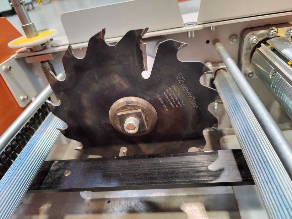 Strugarko - pilarka Wood-Mizer MP220