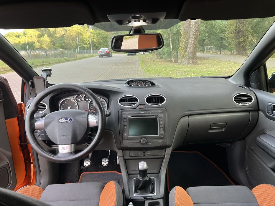 Ford Focus mk2 ST 270km