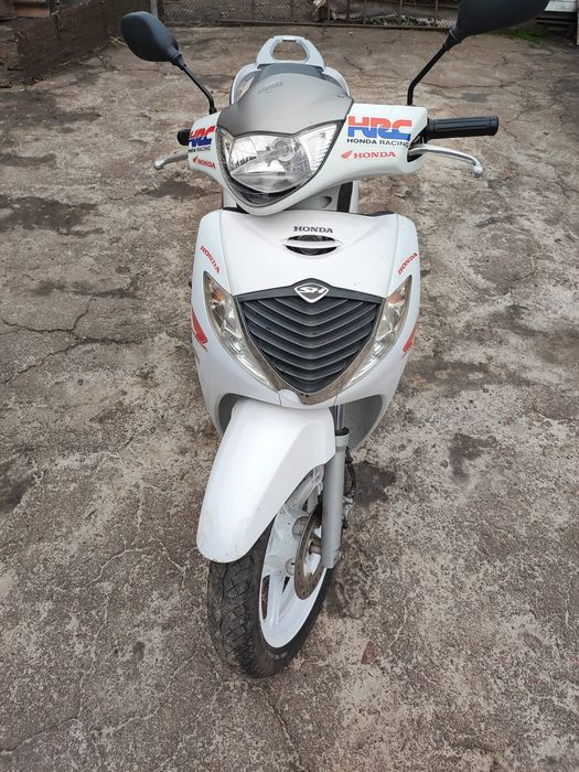 Продам скутер Honda 125C
