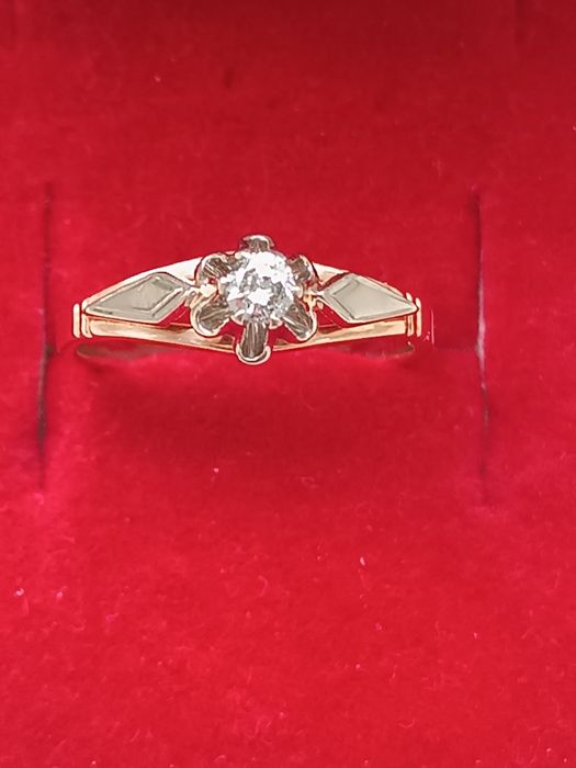 Каблучка золото срср солітер заручини  з діамантом 0,16ct  3,21г р.18