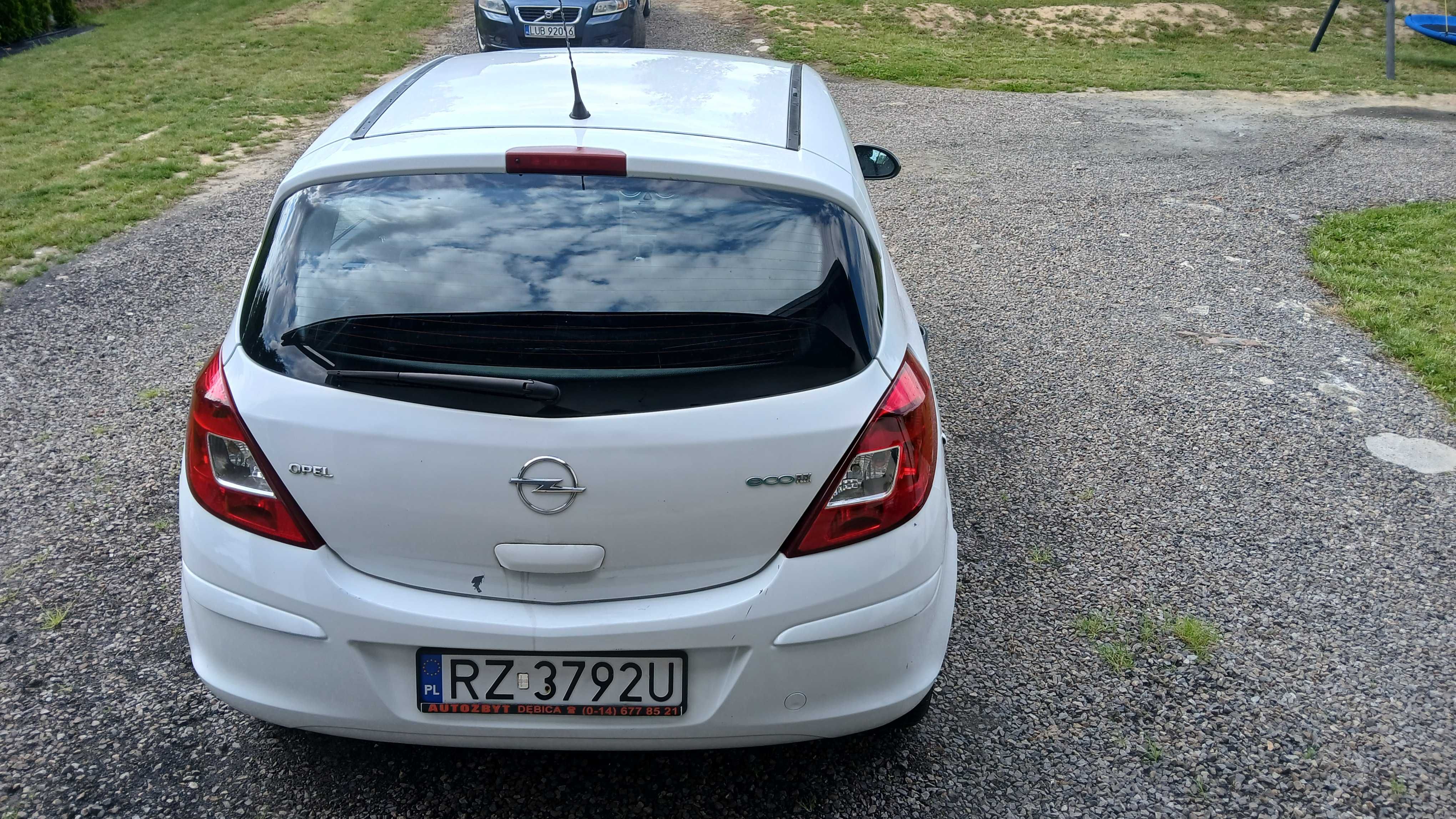 Opel Corsa, 1.3 CDTI, niskie spalanie, 2 komplety opon