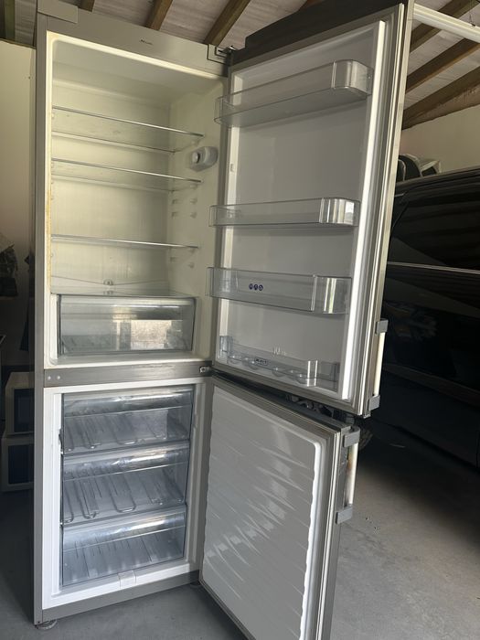 Холодильник Whirlpool