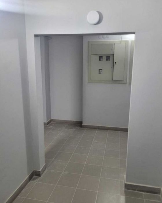 Видова 2-кв-ра в елітній новобудові. Центр. Панорама на річку.