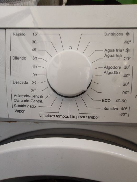 Máquina de lavar edesa