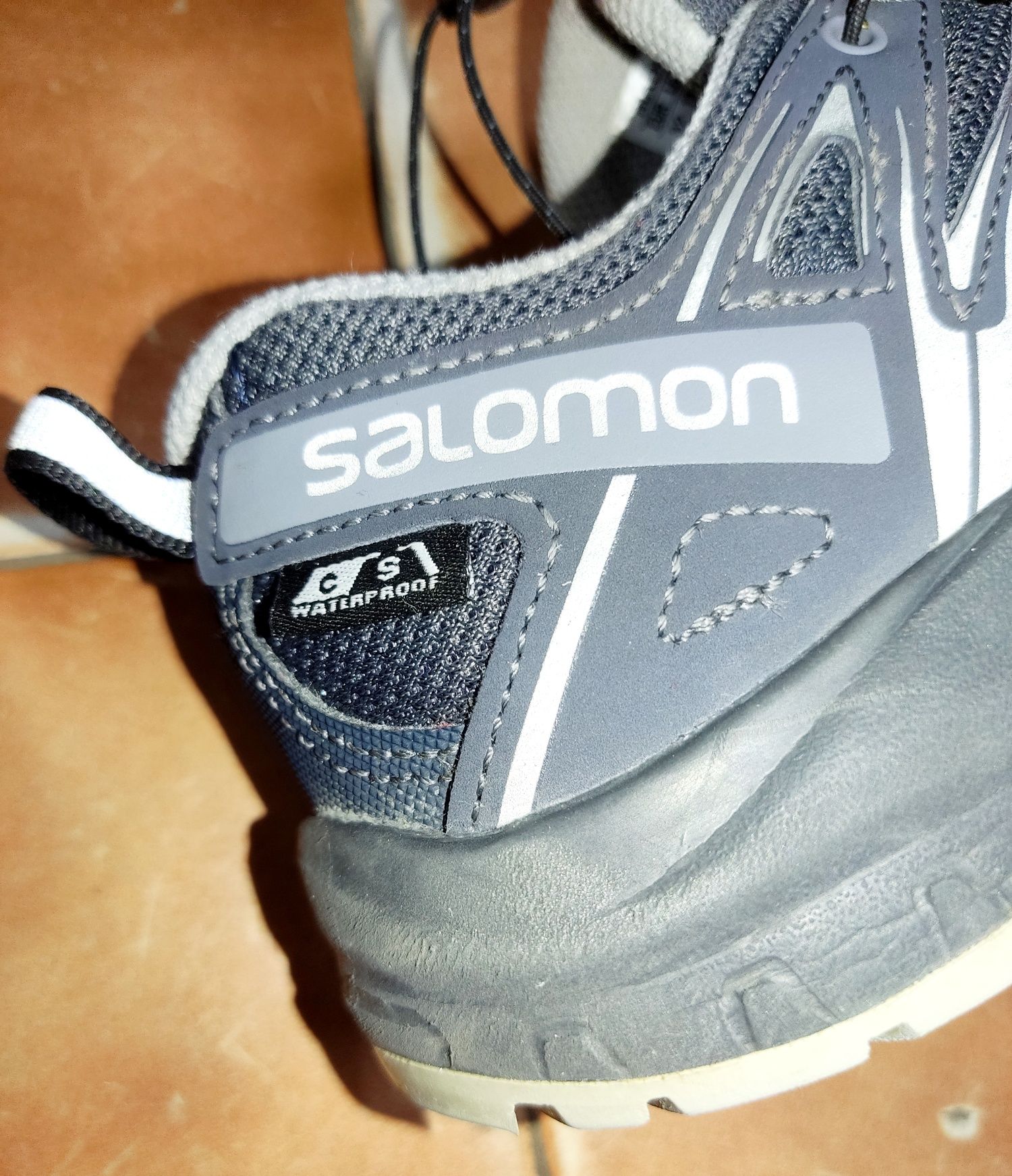 Кроссовки детские Salomon XA Pro waterproof осенние 32.