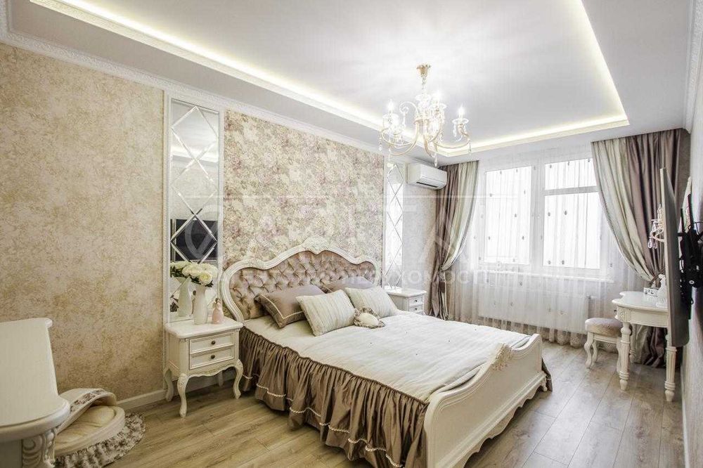 Продажа 3к квартиры,  ул Владимира Наумовича, Академгородок, Святошино