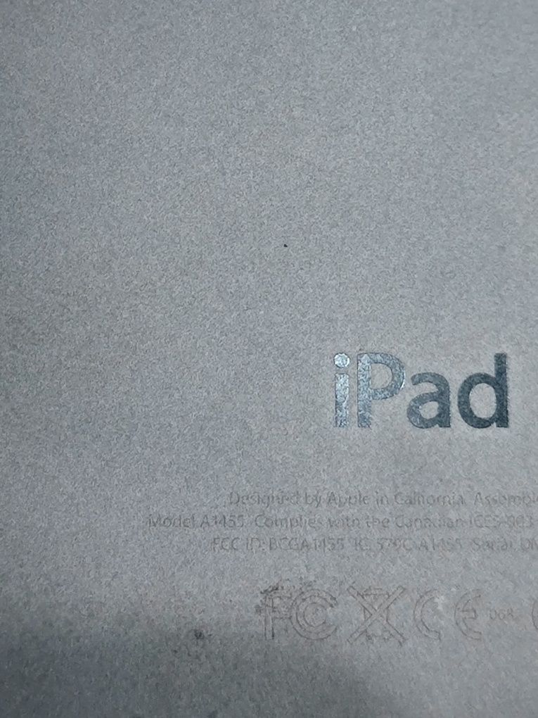 Apple iPad  mini з сімкою на 64 гб