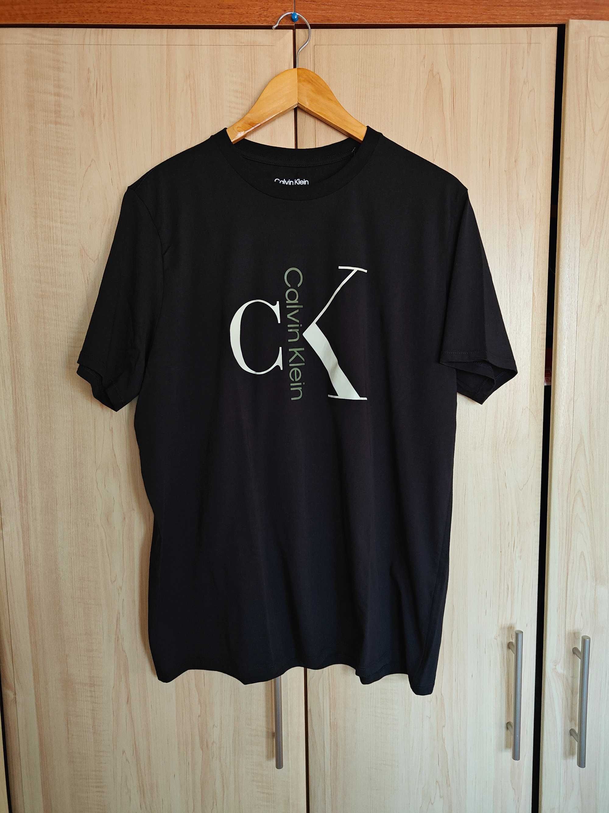 Футболка Calvin Klein, оригінал, нова, розмір L