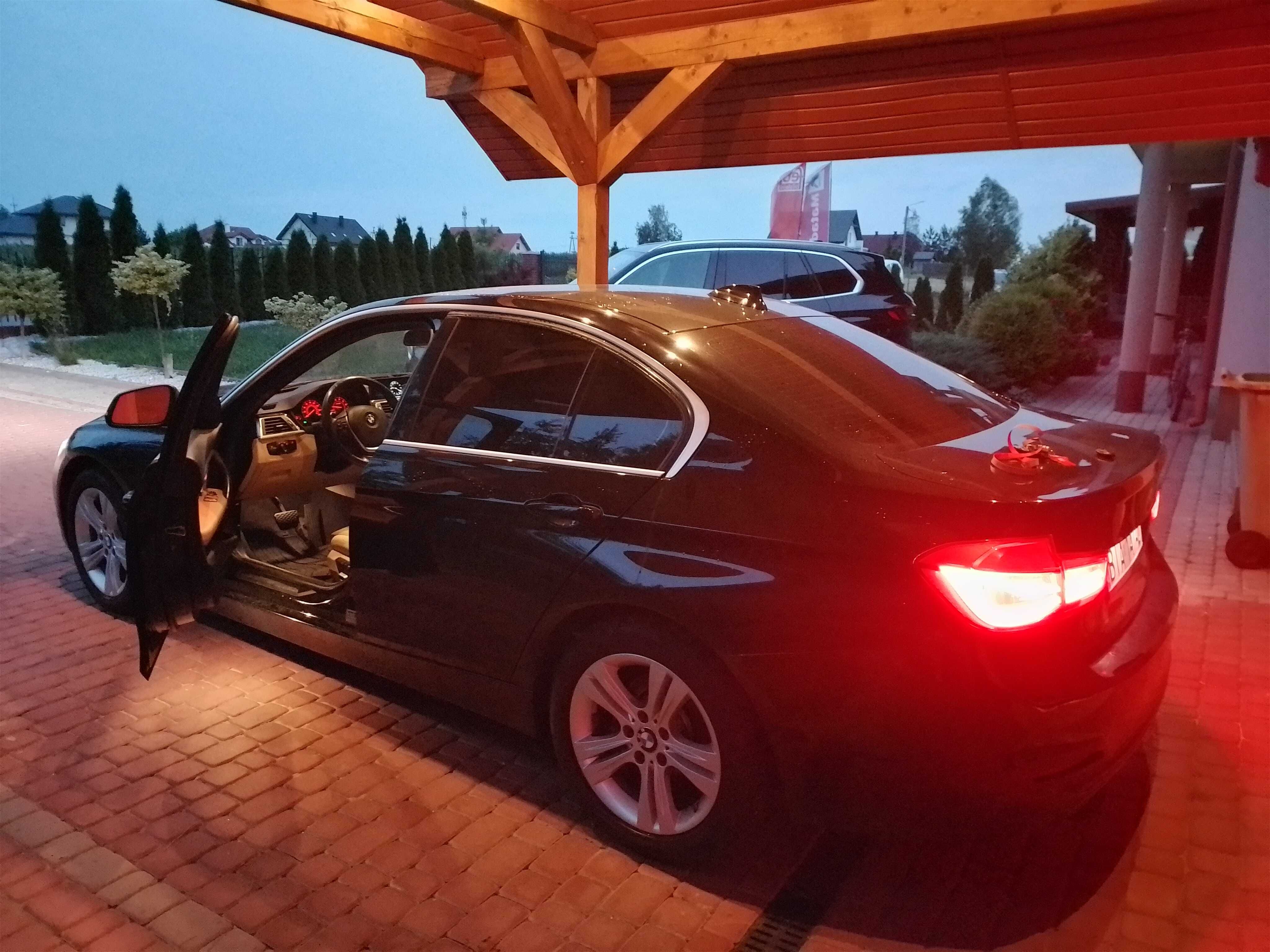 BMW 330I sedan f30