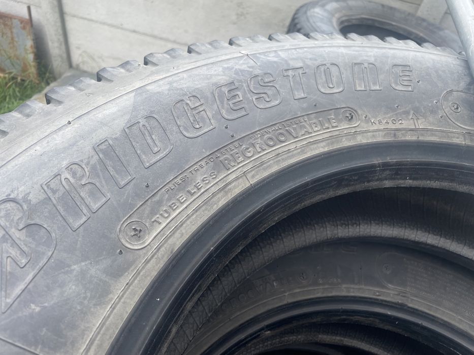 Opony    10R    22,5t.