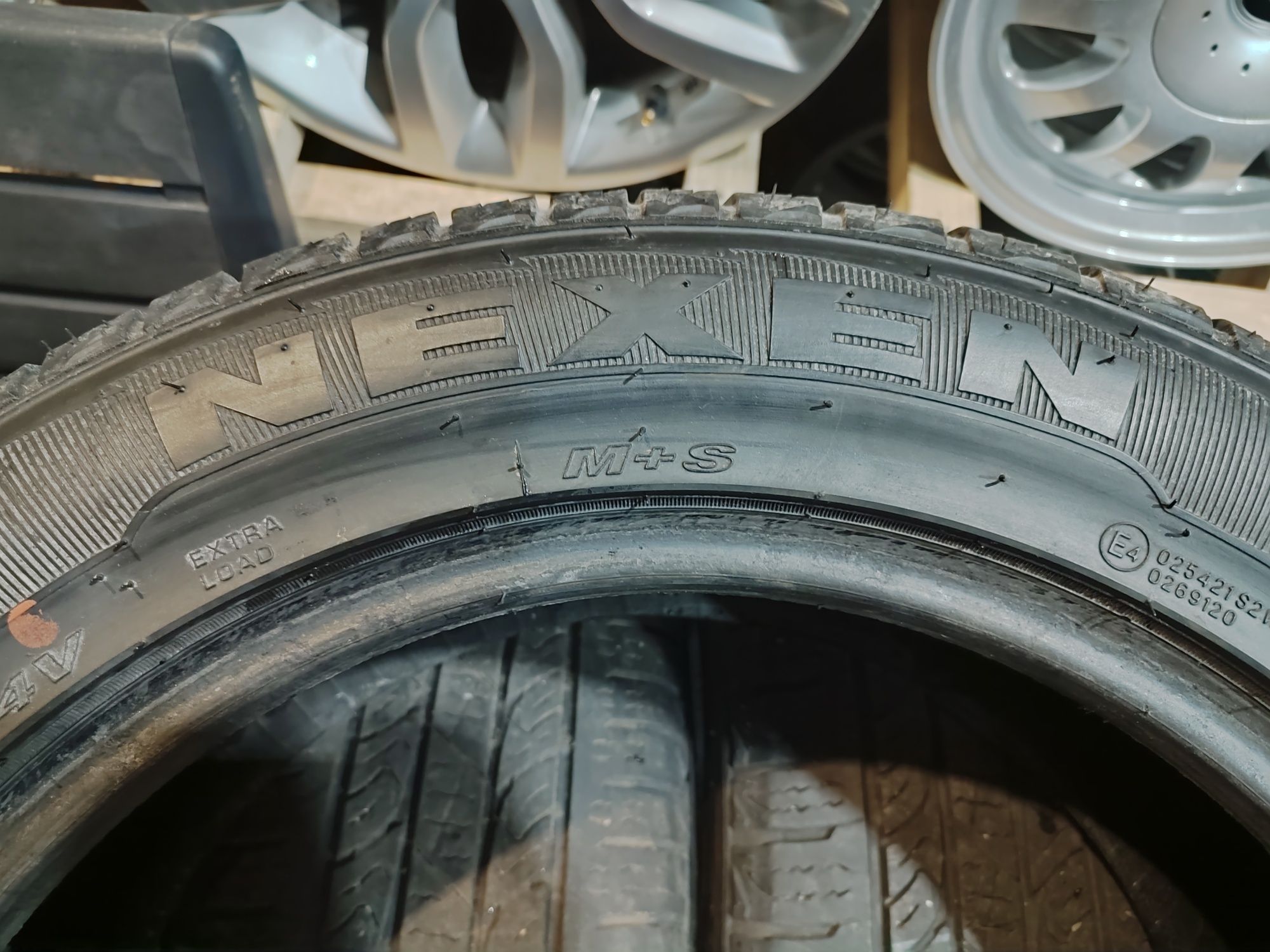 Резина всесезонна 235.55.18
