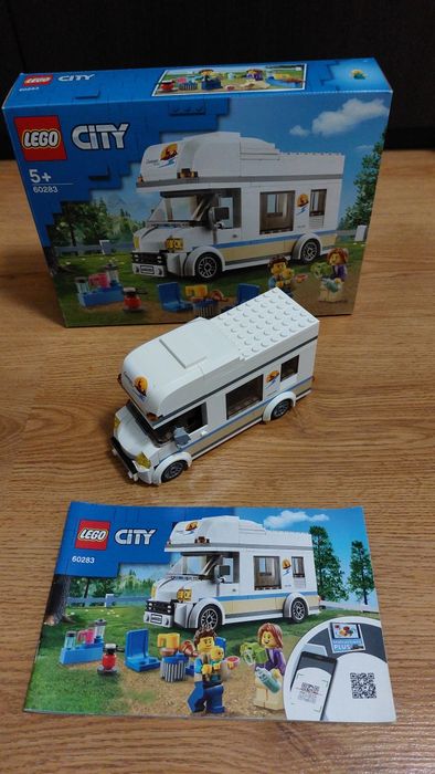 Lego 60283 Kamper
