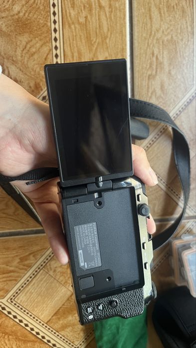 Fujifilm XM5 z obiektywem XC15-45 mm F3.5-5.6 OIS PZ i akcesoria