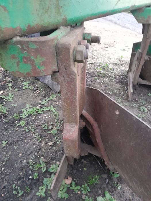 Продається 2х корпусний плуг