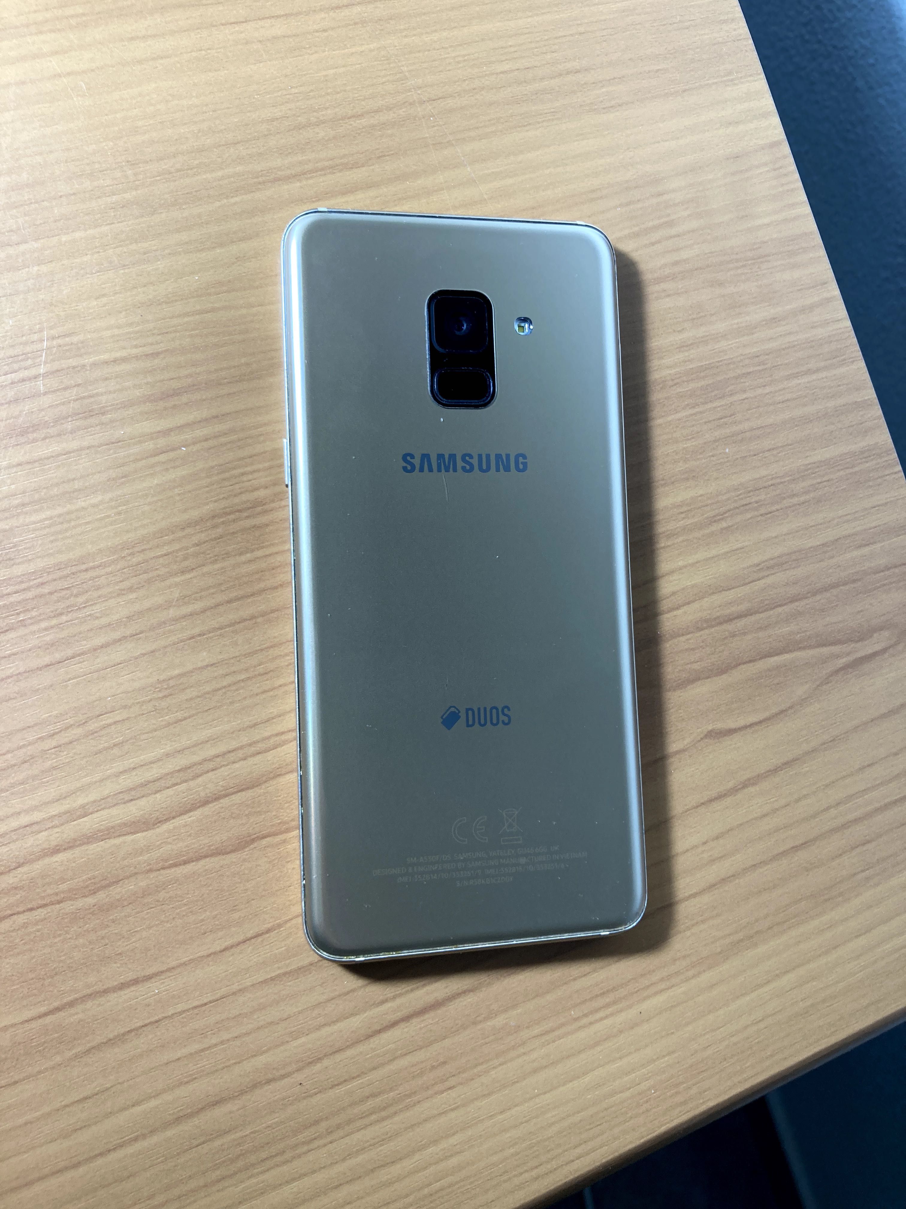 Samsung A8 2018 Dourado - Novo