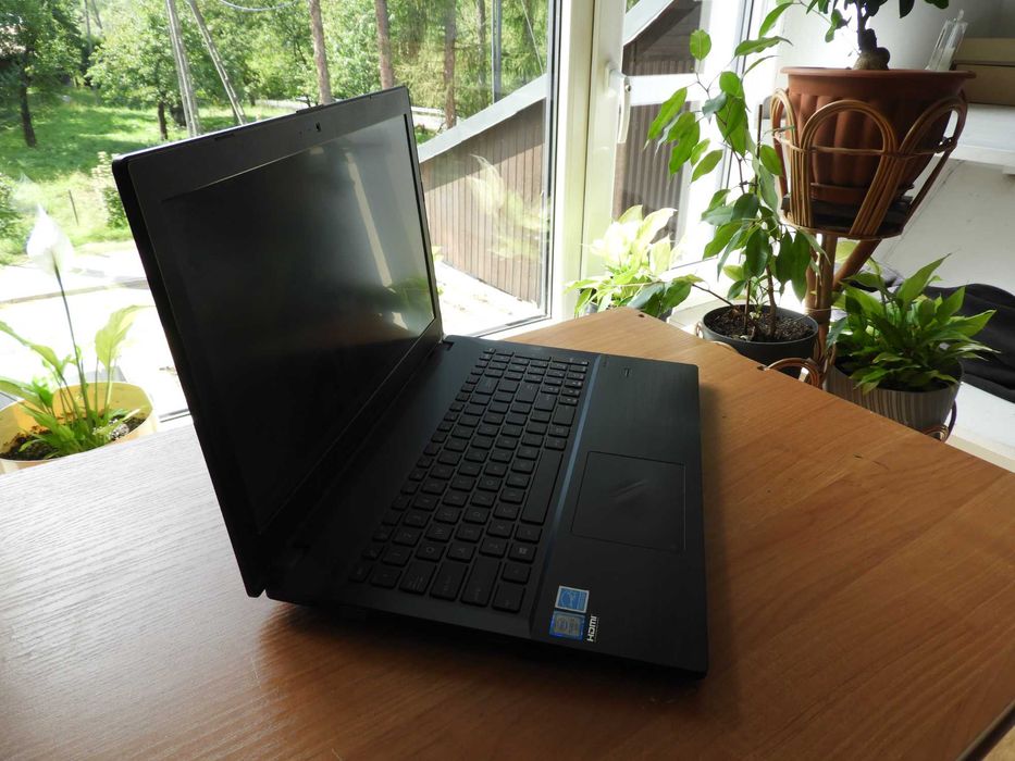 Laptop ASUS P2530U i3-6100U