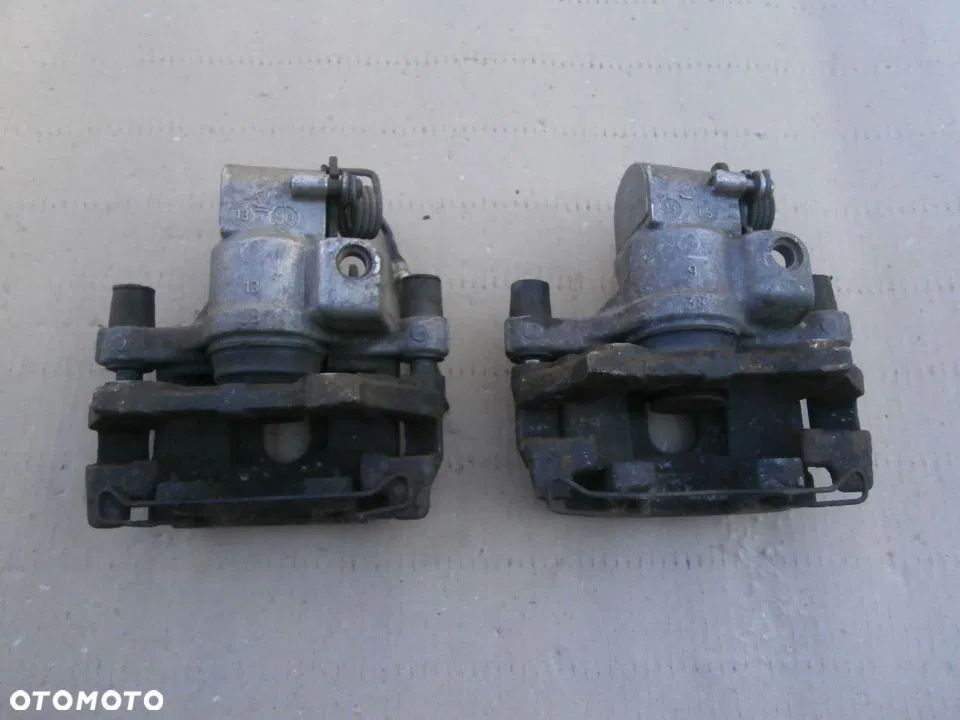 Zacisk Hamulcowy Tylny Lewy Renault Laguna II Oryginał 2,2 3,0