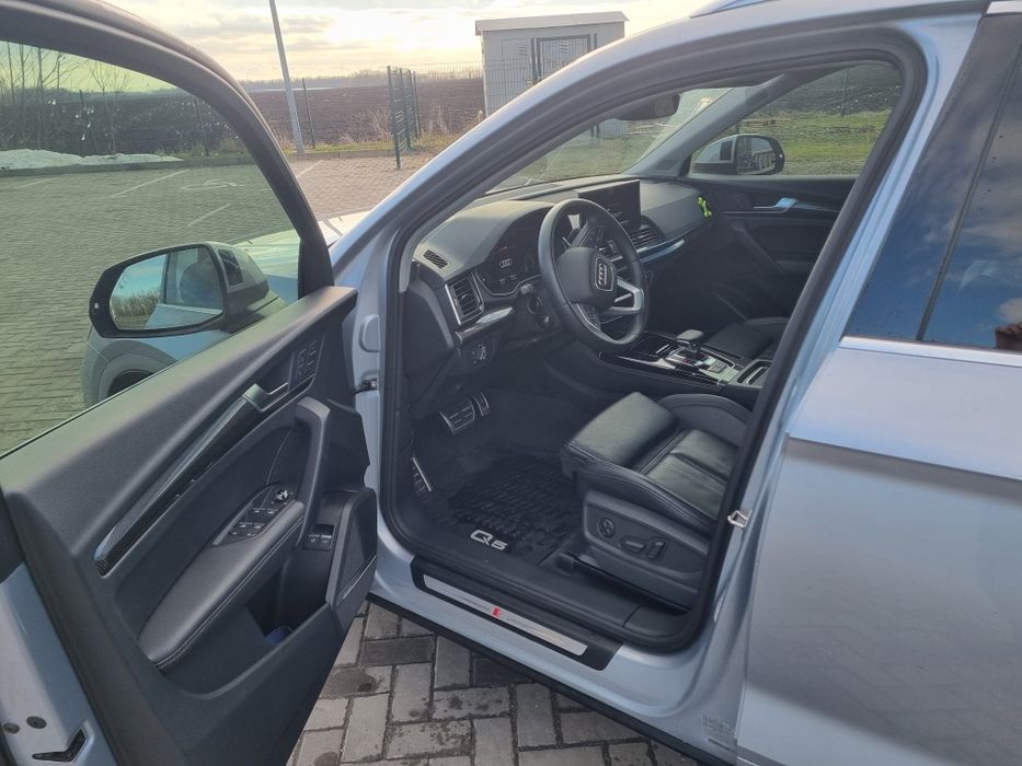 Audi Q5 FY 55e TFSI PHEV S-tronic (367 к.с.) Quattro • S-Line Джерело: