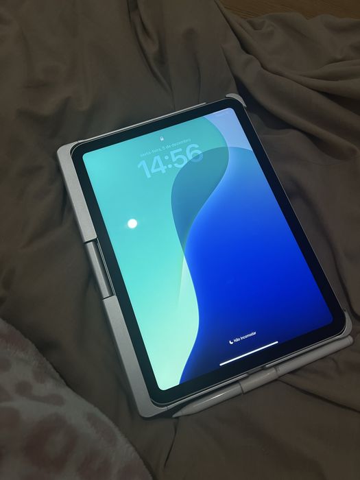 Ipad - Com carregador/Caixa/Teclado/Caneta