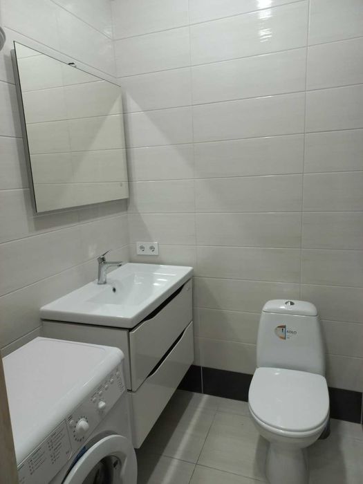 Продам затишну 1-кімнатну квартиру в елітному будинку на Марсельській!