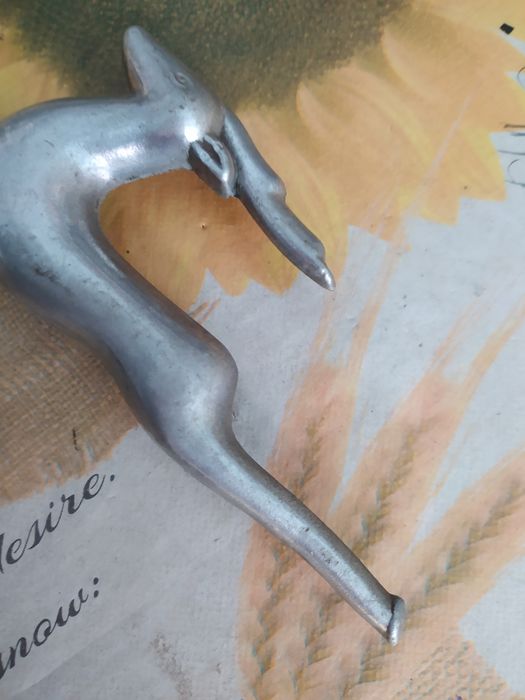 Олень на бризговик