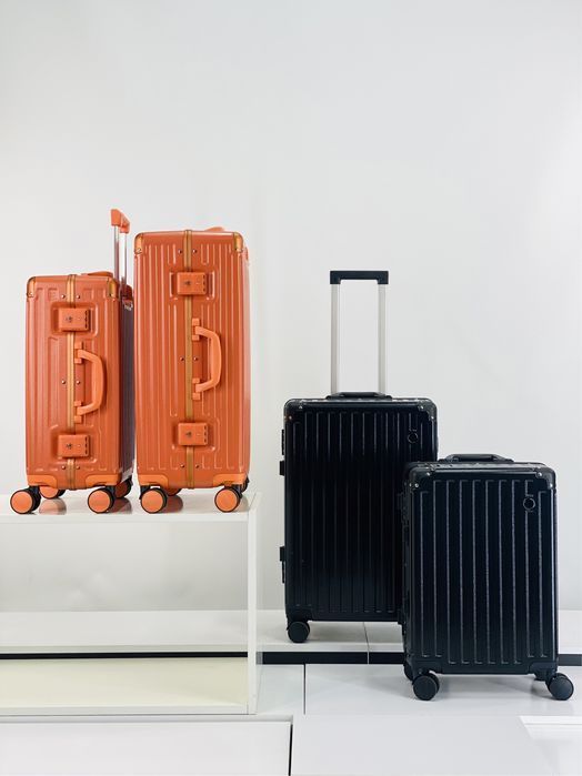 Стильный дорожный чемодан на алюминиевом каркасе, валіза полікарбонат