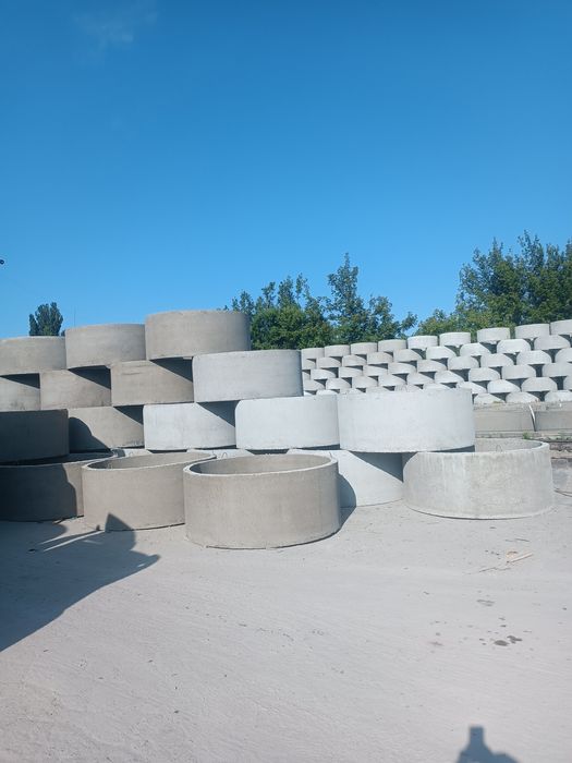 Бетонні кільця Гайсин власне виробництво.