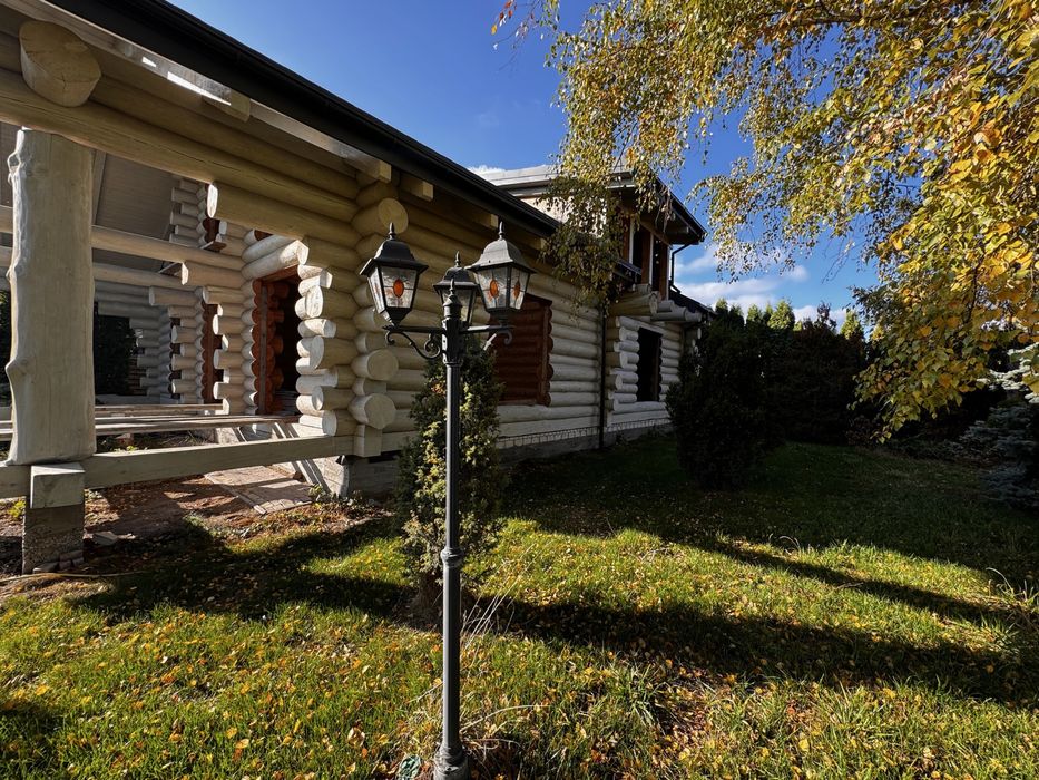 Без% Дмитрівка. Капітанівка. 220м2 + 11сот. Біля Мегамаркету