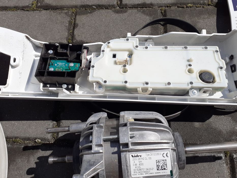 Podzespoły suszarki Electrolux EW8H458BP
