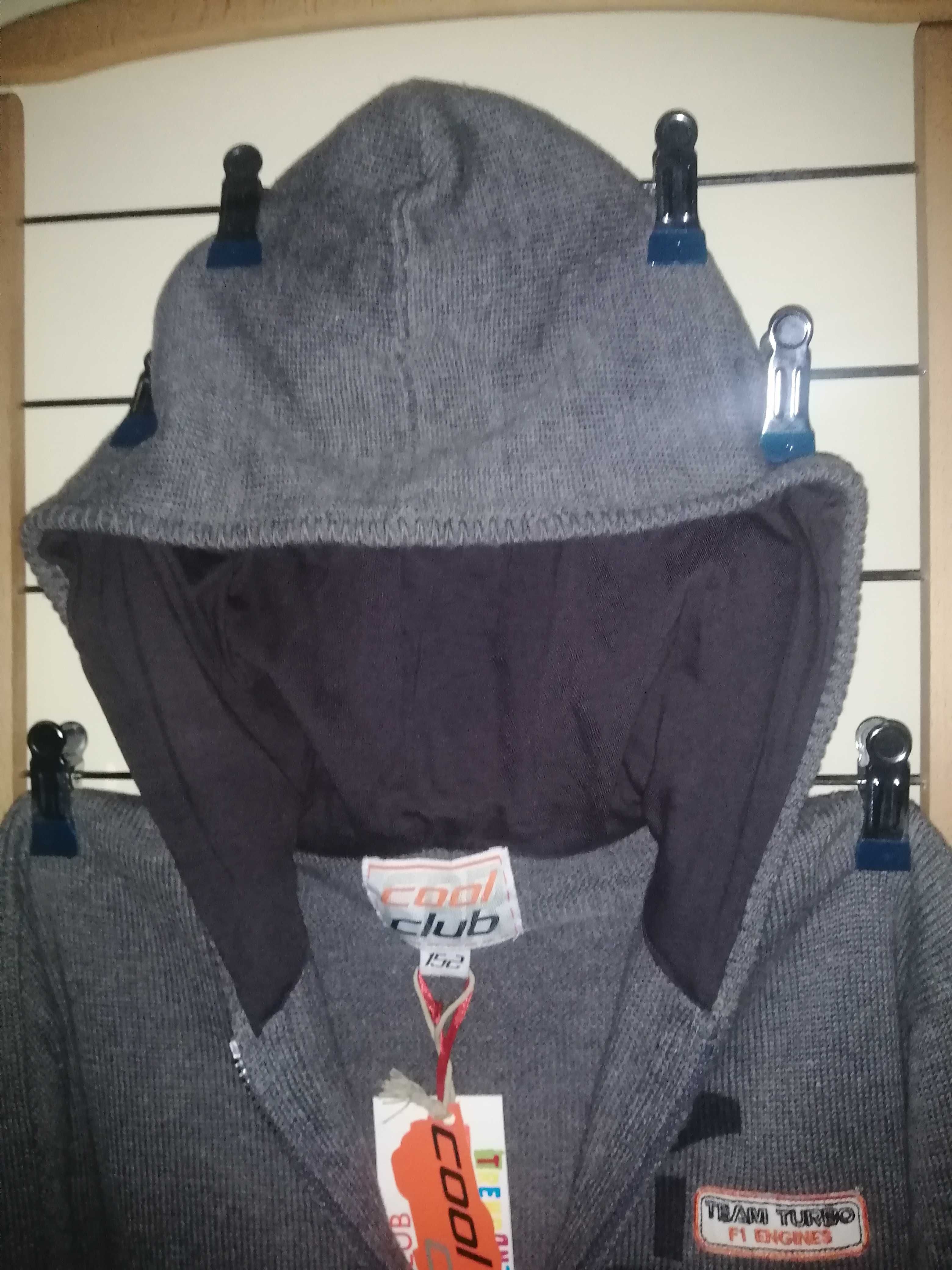 Sweter z kapturem i kieszeniami _152 cm 100% bawełna Cool Club.