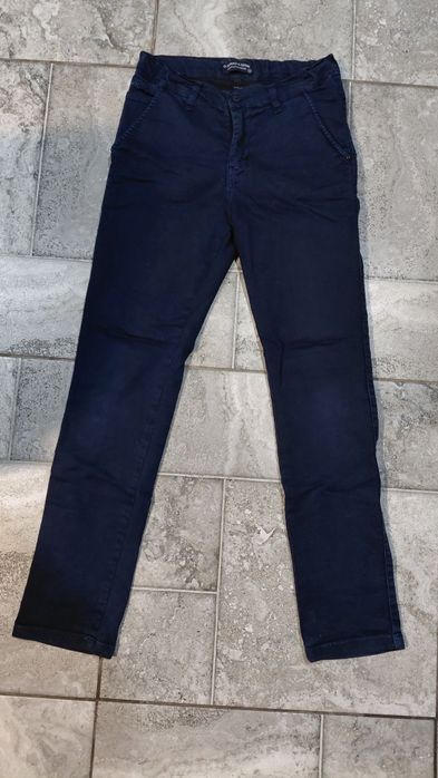 Джинсы на мальчика.