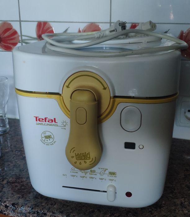 Фритюрниця TEFAL